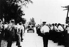 1939 DFU Milk Strike in Heuvelton and Canton - Crowd Scene. 