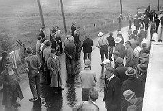1939 DFU Milk Strike in Heuvelton and Canton - pickets in Canton.