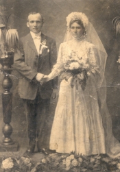 Wedding picture of George Harvan's parents, Andrew and Anna Sabol Harvan.