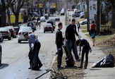 UAlbany students clean up Pine Hills Neighborhood