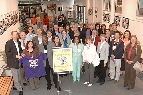 Freeport Library welcomes the Roads Scholar Tour