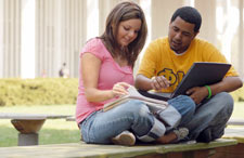 Students in UAlbany courtyard
