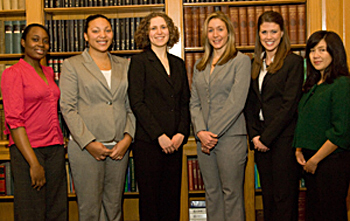 Group photo of the 2009 Fellows on Women and Public Policy.