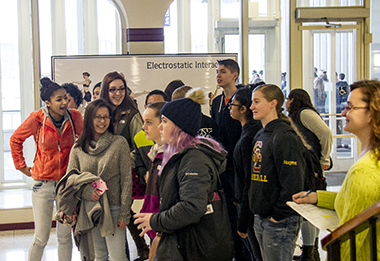 High School students attend ChoreoPhysics at UAlbany.