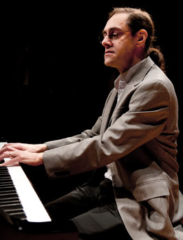 Bob Gluck at the piano.