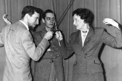 Agnes Futterer fencing with Arthur Lenig.