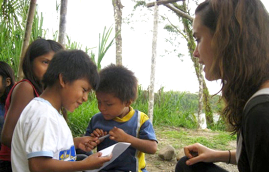 UAlbany Alum Elizabeth Gray working with children in the Wishi Community in Ecuador