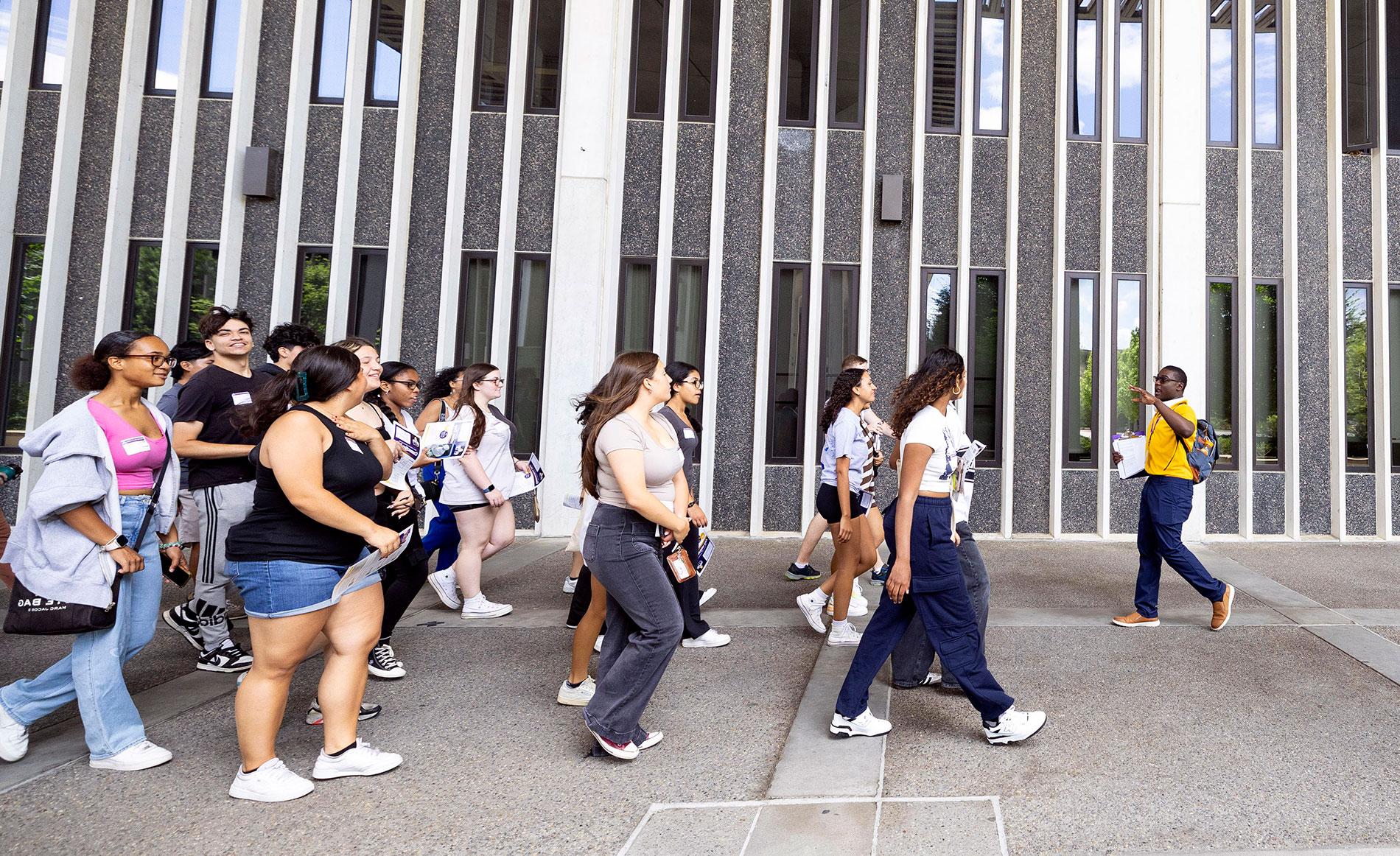 Students on a walking tour of campus.