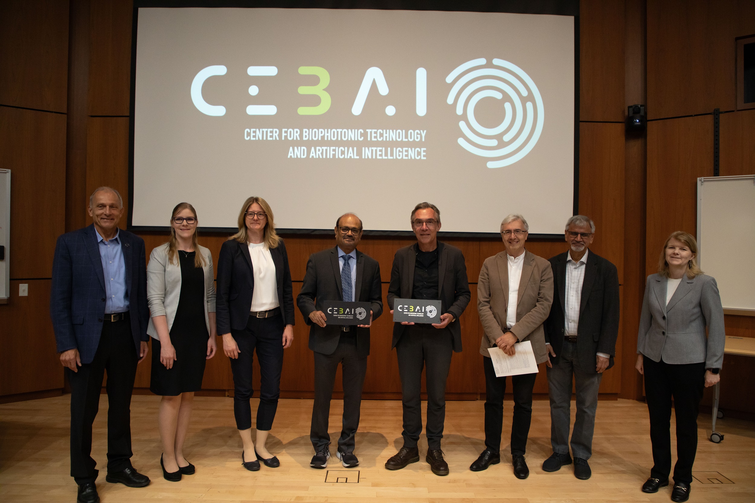 Leaders from UAlbany and the Leibniz Institute celebrate the inaugural event of the Center for Biophotonic Technology and Artificial Intelligence at the Life Sciences Research Building.