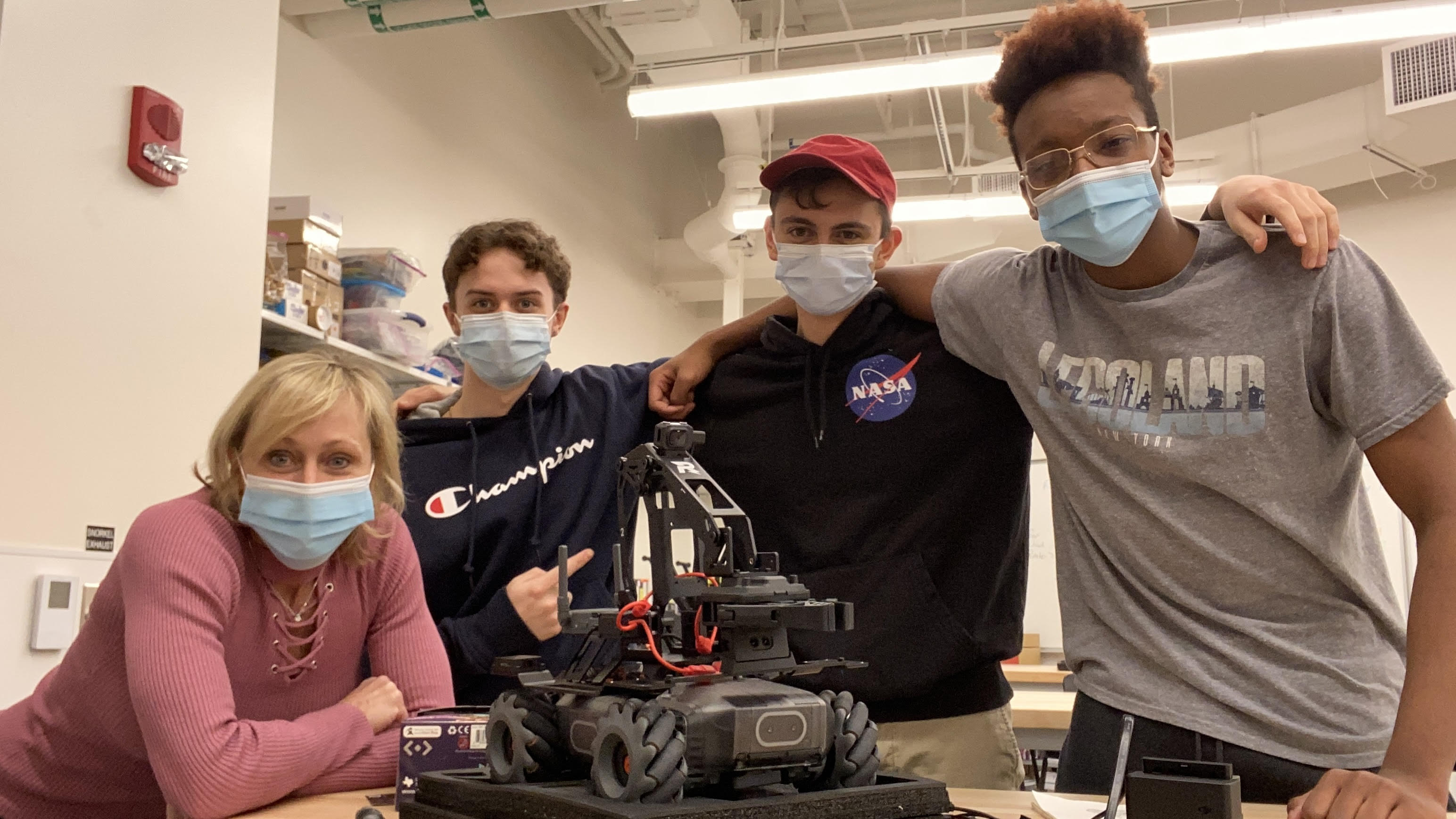 Marcie Fraser and EPICH students stand together during Questar III Boces New Visions Course