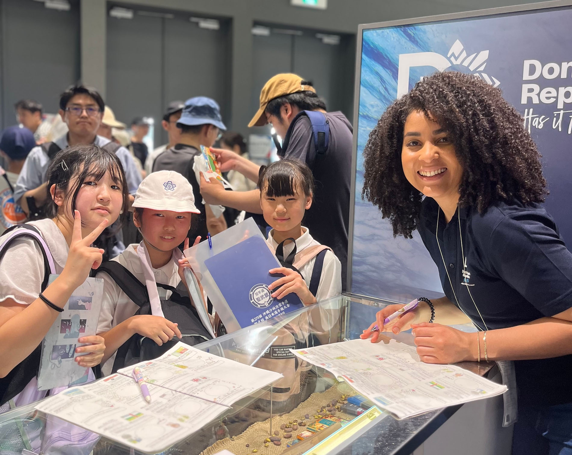 Sota Kojima smiles with children at Expo 2025 Osaka-Kansai.