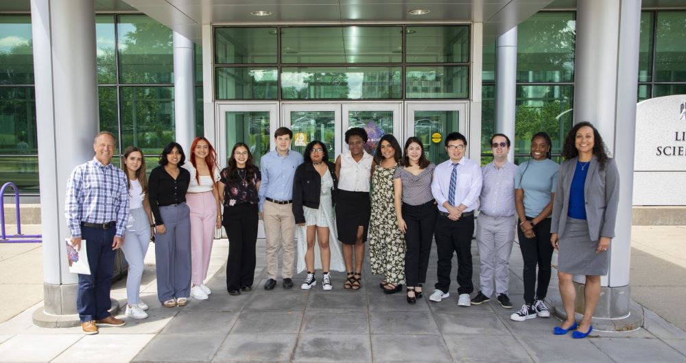 2023 REU in RNA Cohort in front of the Life Sciences Building.