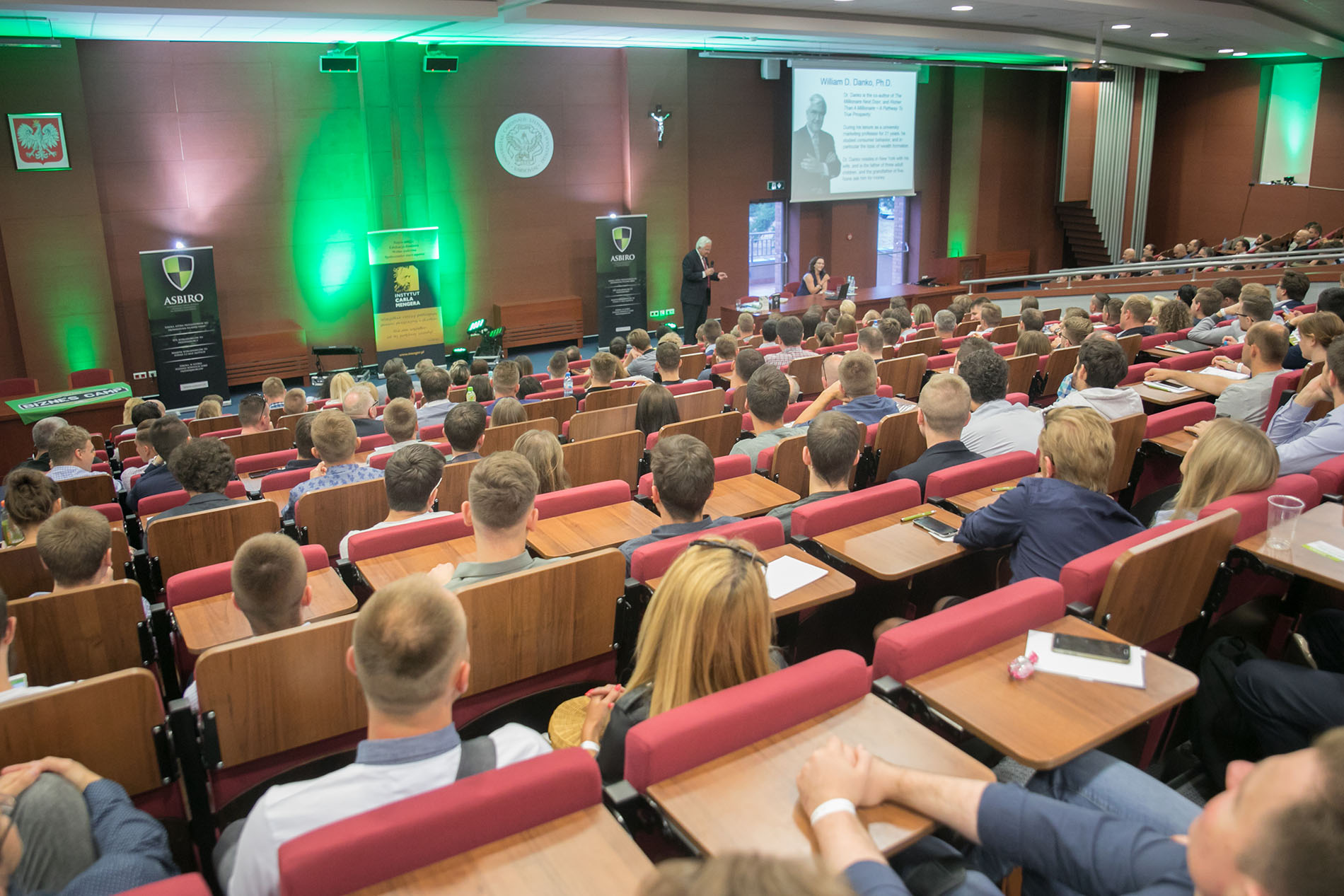 ​ UAlbany Professor Emeritus Bill Danko addresses entrepreneurs at ASBiRO in Warsaw, Poland