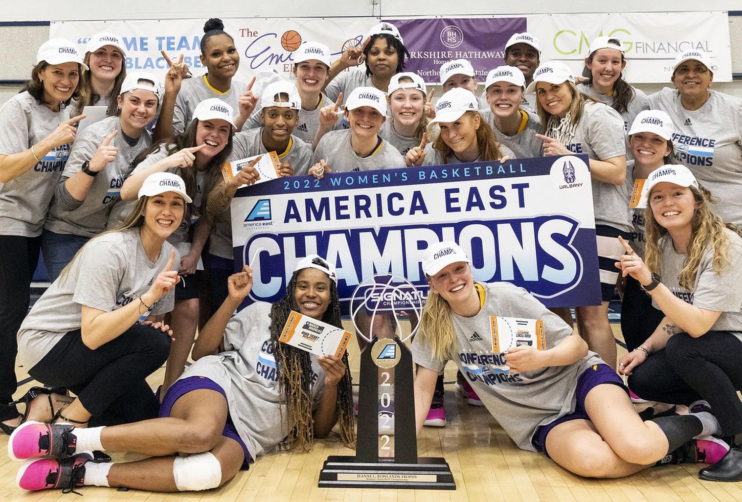 great-danes-take-court-focused-on-renewed-success-university-at-albany