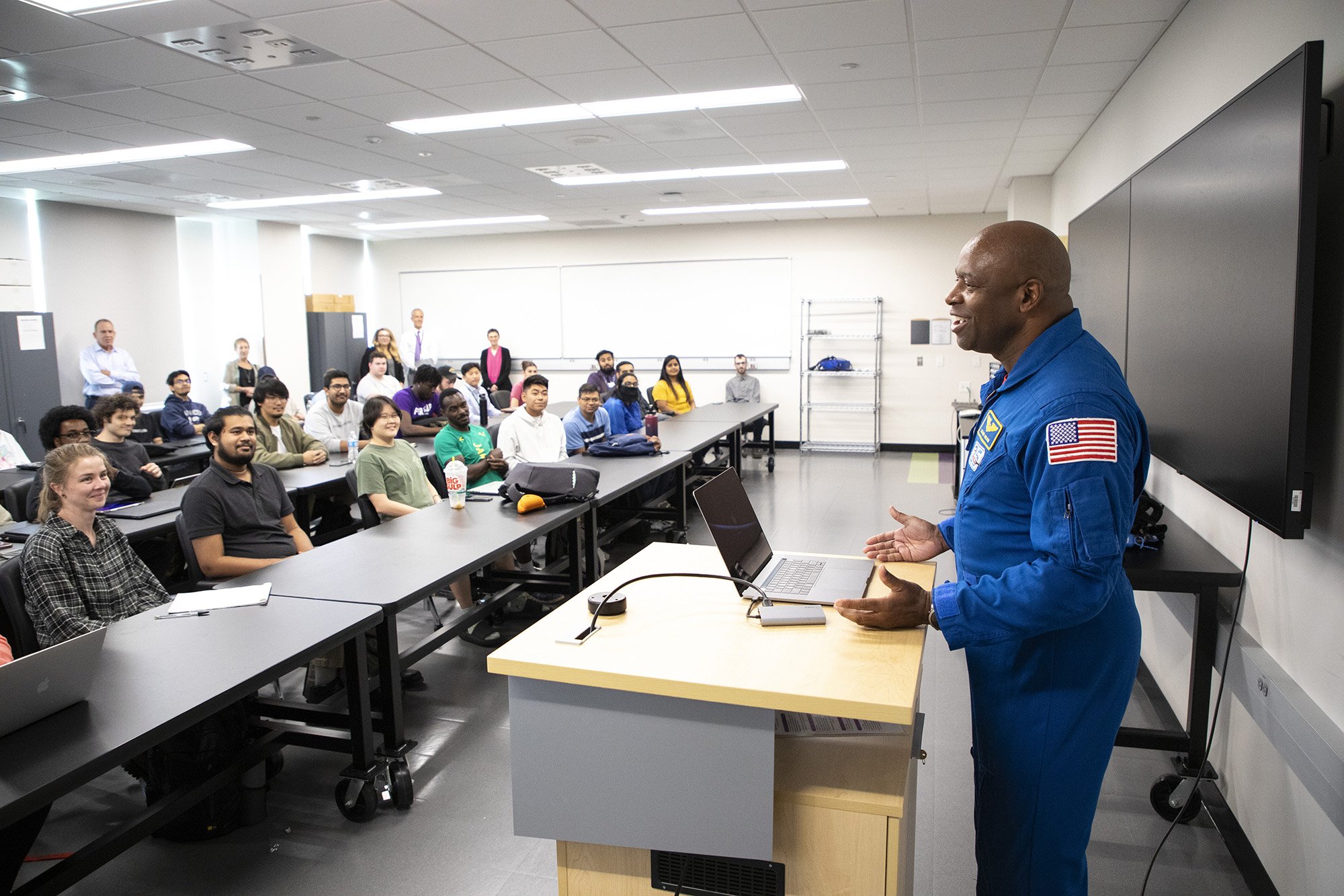 Former NASA Astronaut Leland Melvin talks to students at the College of Nanotechnology, Science, and Engineering.
