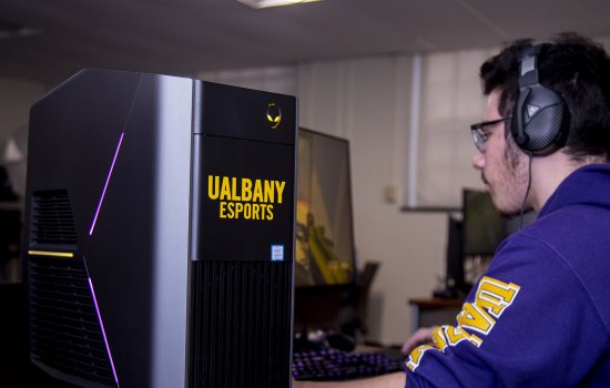  UAlbany eSports Donates $5,000 to Students in Need through SUNY Tournament