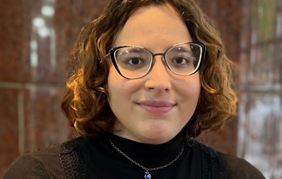 A portrait of Evelyne Nehama.