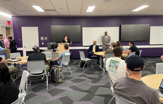 Mayor Kathy Sheehan and Police Chief Eric Hawkins in Frank Wiley's Class