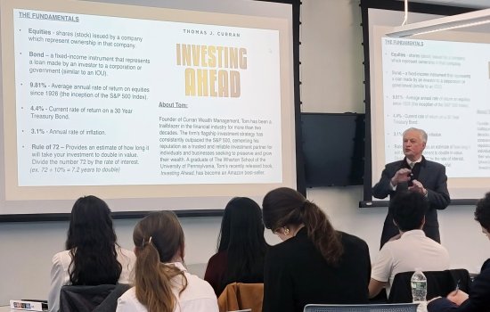 Thomas Curran of Curran Wealth Management discusses the keys to smart investing with students at UAlbany's Massry School of Business.