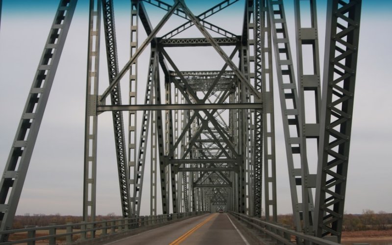 Image of a highway bridge.