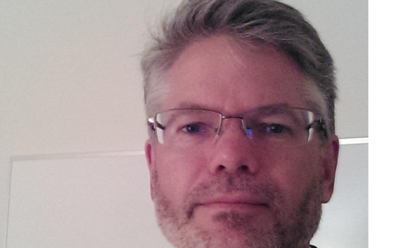 Professor Lester Hadsell