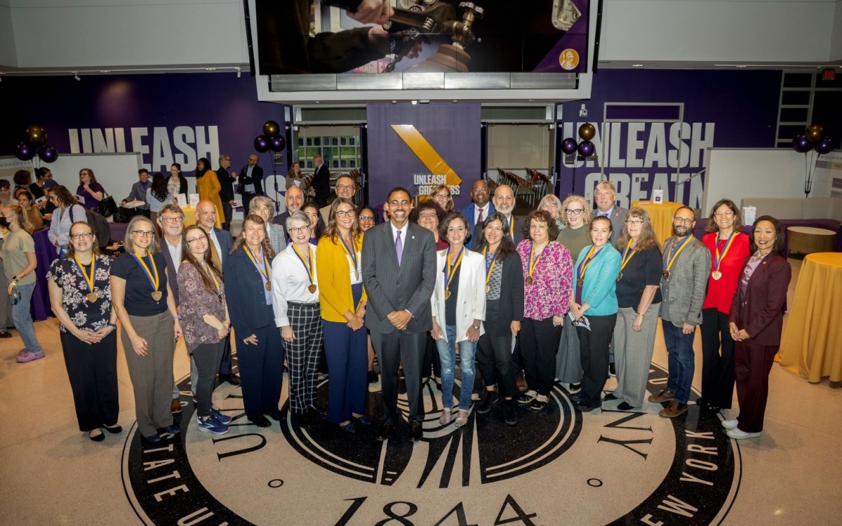 photo of all recipients Chancellor, Provost and deans