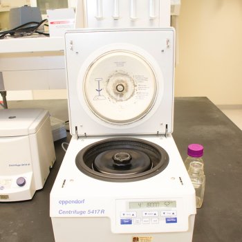 Eppendorf 5417R Cetrifuge