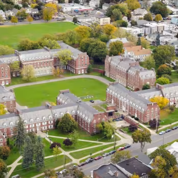 Alumni Quad image