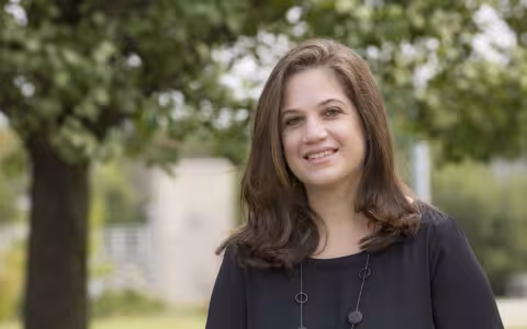 Dina Danon portrait