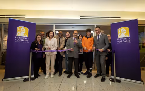 UAlbany leadership, staff and students celebrate the opening of the new Thrive Hub 