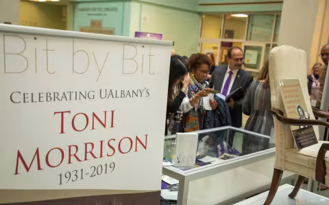 TONI MORRISON