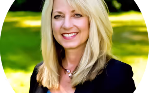 Kim Perone '92, '19