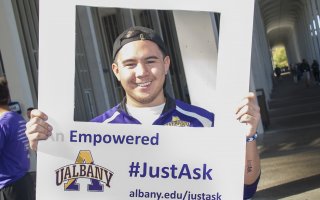 Advocacy Center volunteer at a 2016 Domestic Violence Awareness Month event