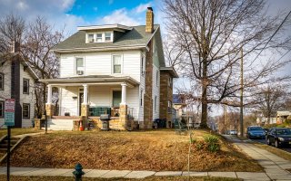 A city neighborhood zoned for single family homes.