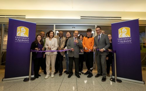 UAlbany leadership, staff and students celebrate the opening of the new Thrive Hub 