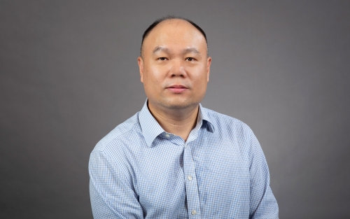 Shenglong Zhang.