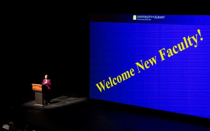 Provost welcomes faculty