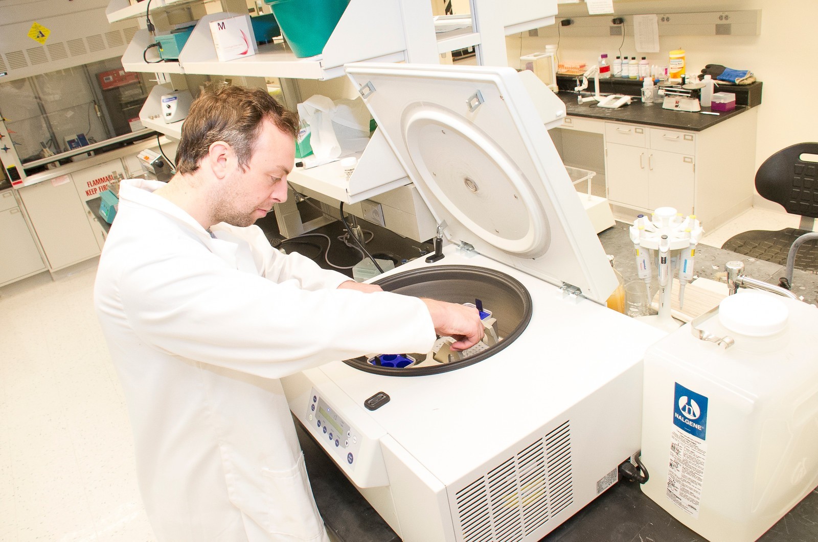 Researcher in the molecular core facility in the Life Sciences Research Building