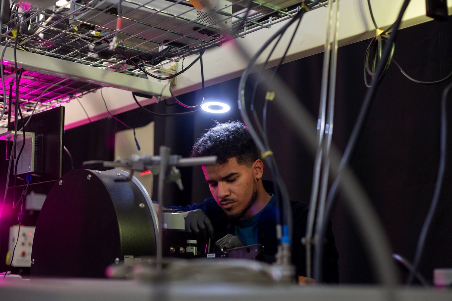 A student conducting research in a UAlbany nanotechnology lab.