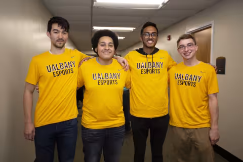 cehc students at esports open house 