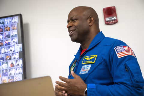 Former NASA Astronaut Leland Melvin talks to students at the College of Nanotechnology, Science, and Engineering.