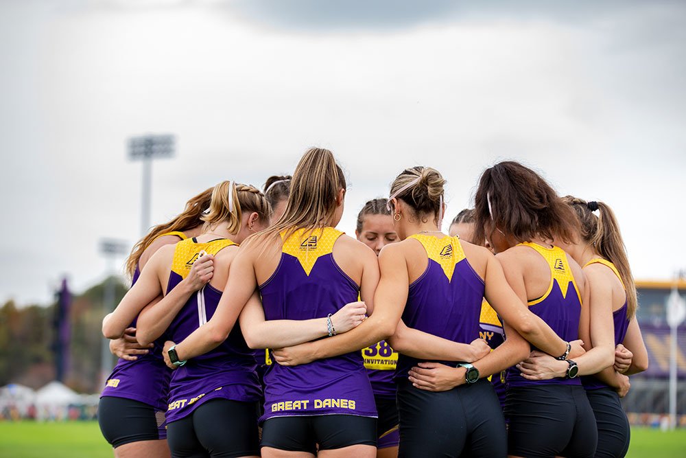 Track teammates in a huddle.