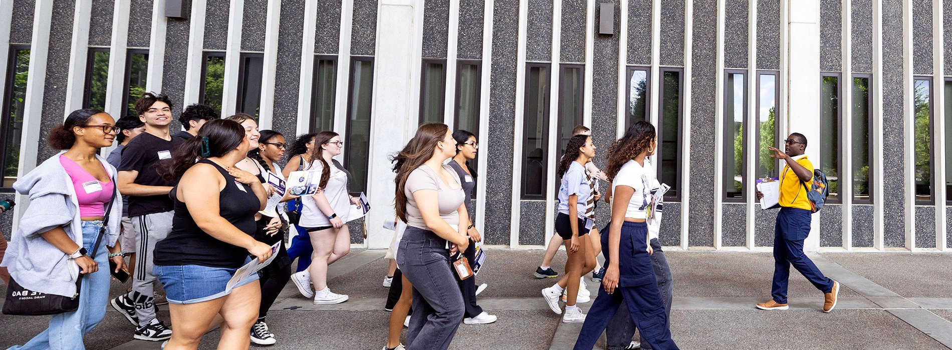 Students on a walking tour of campus.