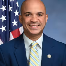 Assemblymember Manny De Los Santos
