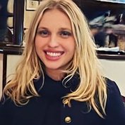 Karolina Lewkewizc, UAlbany ambassador