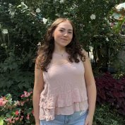 portrait of Juliana Scarpelli