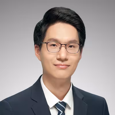 Hongseok Lee.