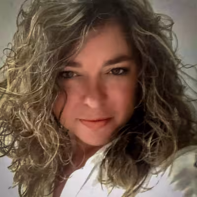 Genevieve Oliveira, Visiting Assistant Professor of French