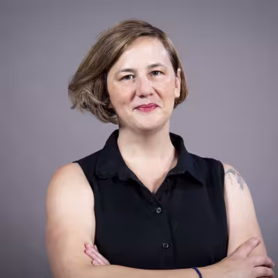 Sarah Mountz headshot
