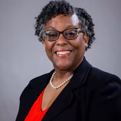 Monique Ivey headshot